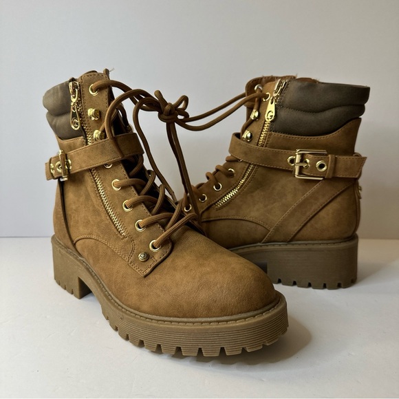 NWOB GBG Los Angeles Womens Sheelah Lug Sole Combat & Lace-Up Boots Shoes 7.5 - Picture 1 of 4